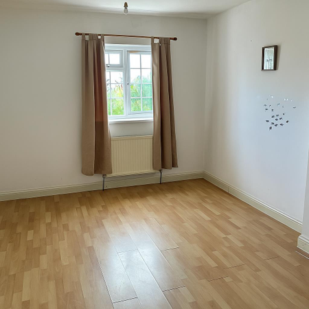 3 bedroom apartment to rent - Photo 2