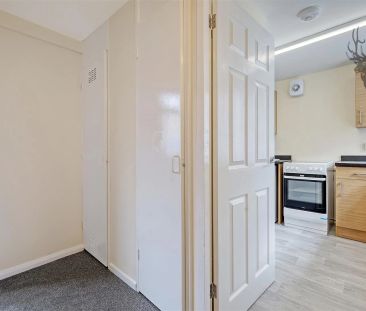 2 Bedroom Bungalow - Semi Detached - Photo 6