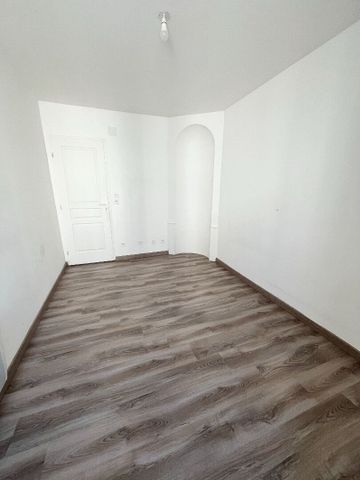 Location Appartement 3 pièces 38m² - Photo 3