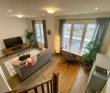 For Lease - 1368 William Halton Parkway, Oakville, Ontario - Photo 4