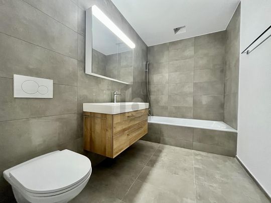 HELL, MODERN UND PRAKTISCH - Photo 1