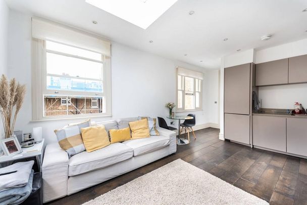 1 bedroom flat to rent - Photo 1