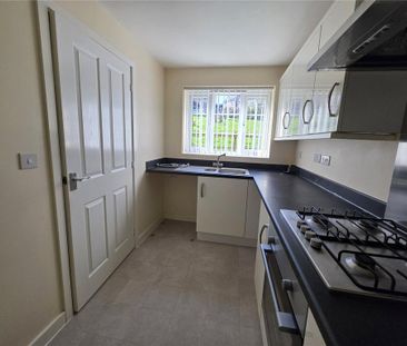 2 bedroom semi-detached house to rent - Photo 4