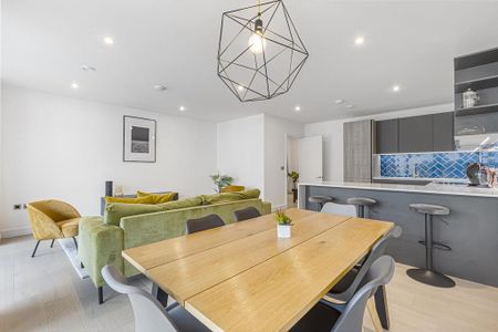 3 bedroom apartment to rent - Photo 2