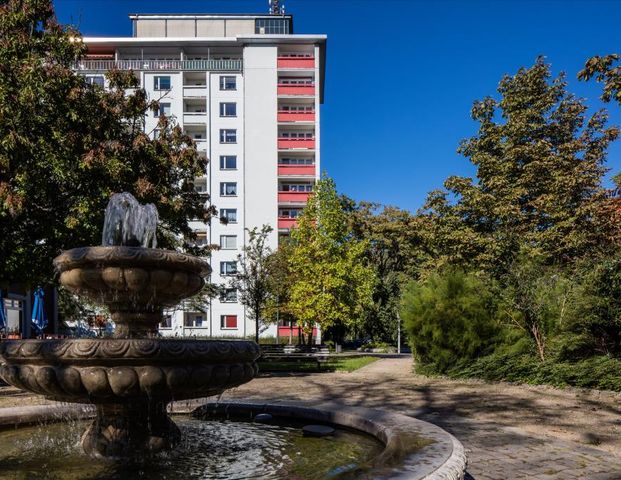 Ideal für Senioren! 2-Zimmer-Wohnung mit Balkon, Aufzug - Foto 1