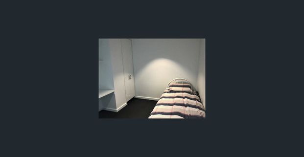 Stylish 2-Bedroom Apartment with Balcony in the Heart of Adelaide - Photo 1