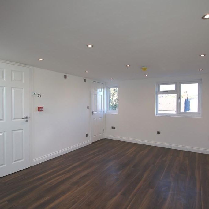 3 bedroom maisonette to rent - Photo 1