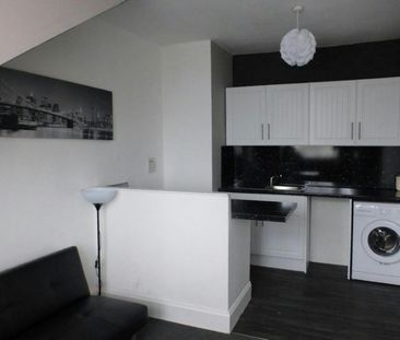Flat to rent on - Photo 4