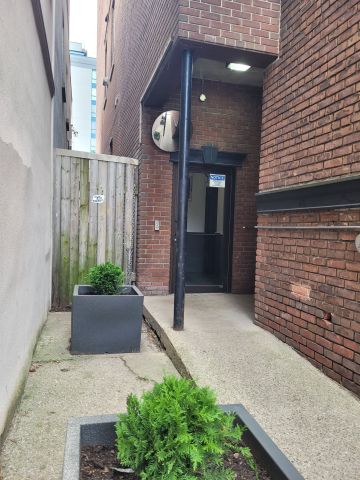 For Lease - 19 Dunlop Street Unit# 104, Barrie, Ontario - Photo 3