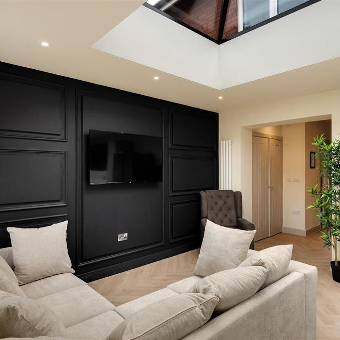 1 bedroom in a house share to rent - Photo 1