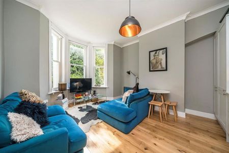 3 bedroom flat to rent - Photo 5