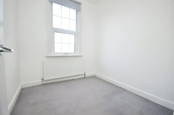 2 bedroom maisonette to rent - Photo 1