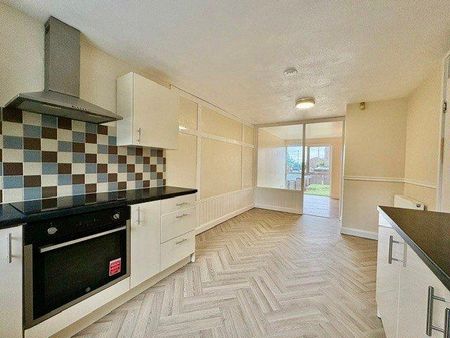 3 bedroom terraced house to rent - Photo 4