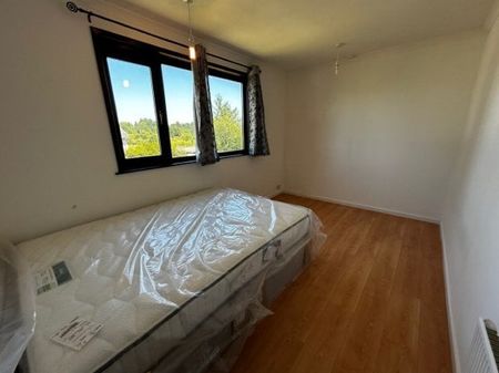 Founder Close, CV4, Property for rent - Photo 2