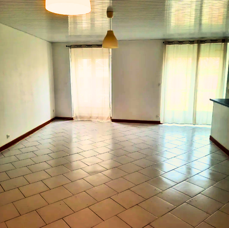 Location Appartement 6 pièces 108m² COGNAC 16100 - Photo 2