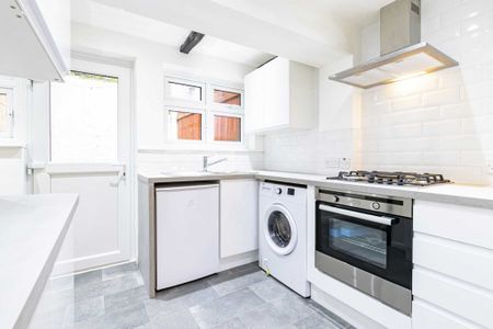 1 bed Terraced House for rent - Photo 3