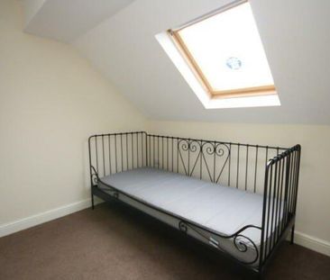 2 bedroom property to rent - Photo 1