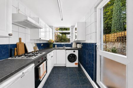 Price £2,750 pcm - Available Now - Unfurnished - Photo 4