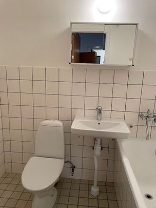 Kanalgatan 3, Gamla Staden - Photo 1