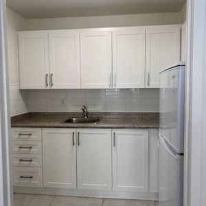 Spacious and Bright, JR-1 Bedroom Available NOW!!! - Photo 2