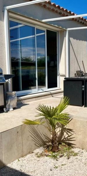 EXCLUSIVITE A SAINT SATURNIN LES AVIGNON JONQUERETTES - MAISON A LOUER DE PLAIN PIED DE 70 M² SUR TERRAIN DE 350 M² AVEC PISCINE - Photo 1