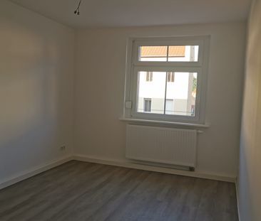 Charmante 2-Zimmerwohnung im Altbau mit Balkon - Photo 2