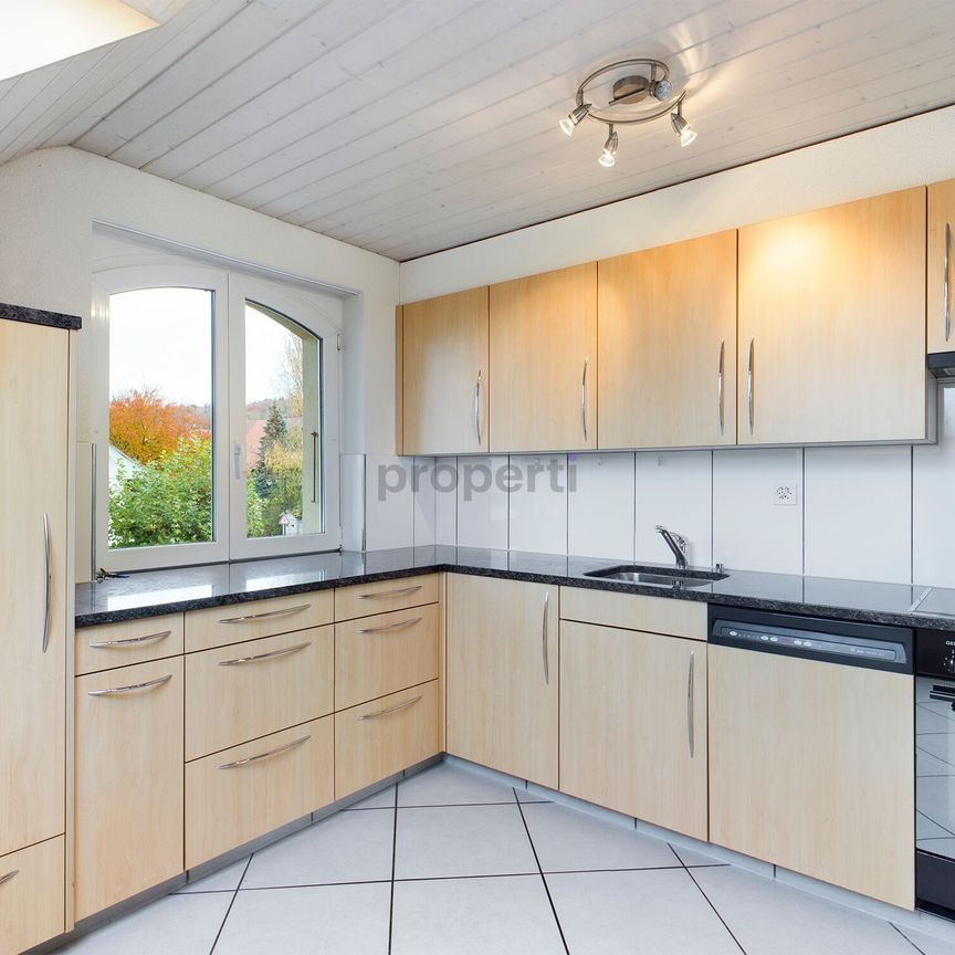 Cozy 4.5-room duplex apartment in Fräschels - Photo 1