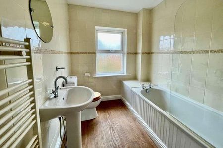 Fernie Avenue, Melton Mowbray, LE13 - Photo 2