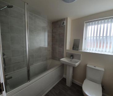 2 bedroom flat to rent - Photo 6