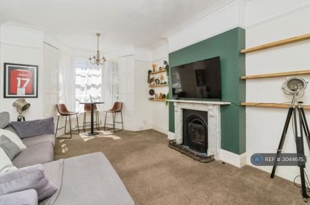 4 bedroom terraced house to rent - Photo 2