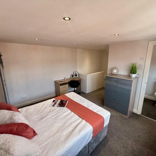 2 bedroom terraced house to rent - Photo 1