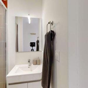 GLOIRE Roommate 4 Bedrooms at Toulouse - Photo 3
