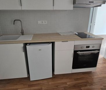 Appartement 1 pièce à Fontenay-le-Comte - Photo 4