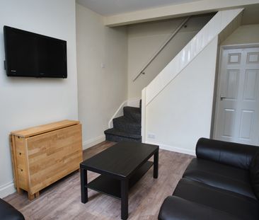 112 Paget Street - Photo 2