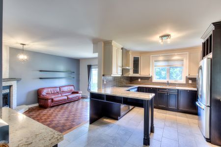 Maison à étages - 8685 Av. Oregon - Photo 3