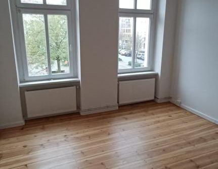 Sanierte Altbauwohnung direkt am Tuchollaplatz ab sofort EUR 740 - Foto 1