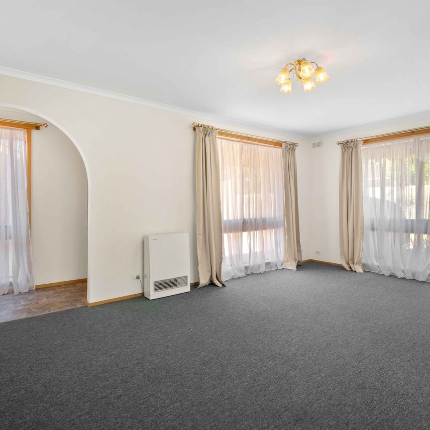 2/106 Cuthberts Road, Alfredton - Photo 1