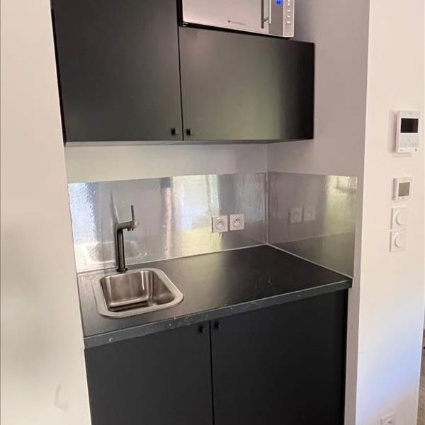 1 pièce - Meublé - 19,4 m² - 3ème étage - Colocation non autorisée - Photo 1