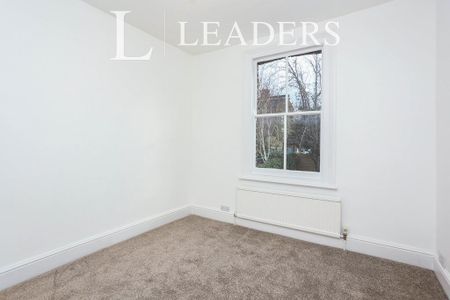 4 bedroom terraced house to rent - Photo 4