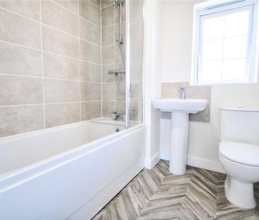 2 bedroom semi-detached house to rent - Photo 5