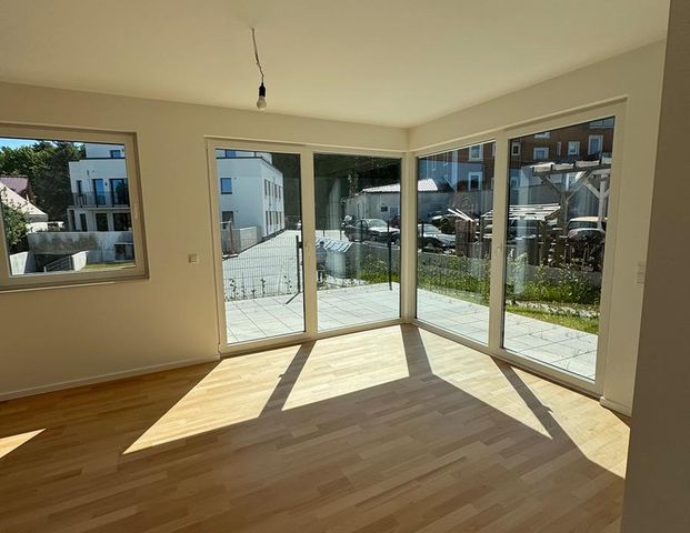 Große DHH mit 5 Zimmern - Photo 1