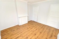 Sullivan Way, Elstree, Borehamwood - Photo 2