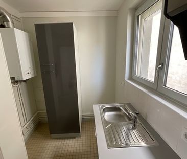Location Appartement 1 pièce 30m² BOURGES 18000 - Photo 4