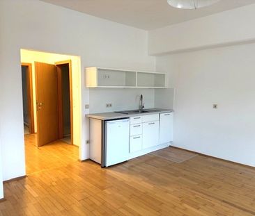 Singlewohnung mit Parkplatz in bester Lage Nähe Donau-Uni zu vermieten - Foto 1