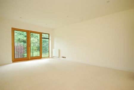 Ashley Road, Walton On Thames, Surrey, KT12 - Photo 3