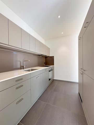 Auf der Suche nach einer zentralen und modernen Wohnung? - Photo 3