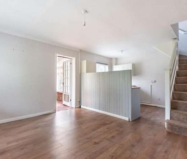 Camilla Close, Sunbury On Thames, TW16 - Photo 6