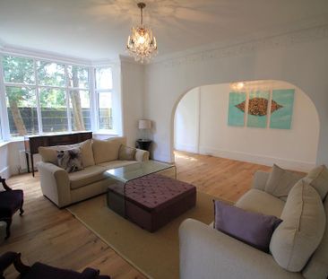 1 bedroom in a house share to rent - Photo 1