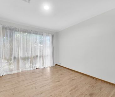 Quiet & Convenient Living in the Heart of Ashwood - Photo 1
