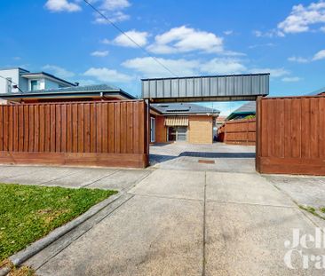 2/567 South Road, Bentleigh - Photo 3